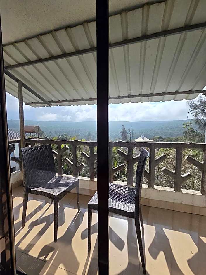 Cloud Green Residency