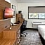 Estherville Hotel & Suites