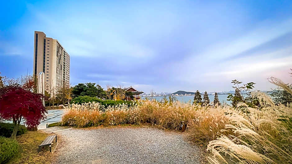 Sky and Sea Hotel