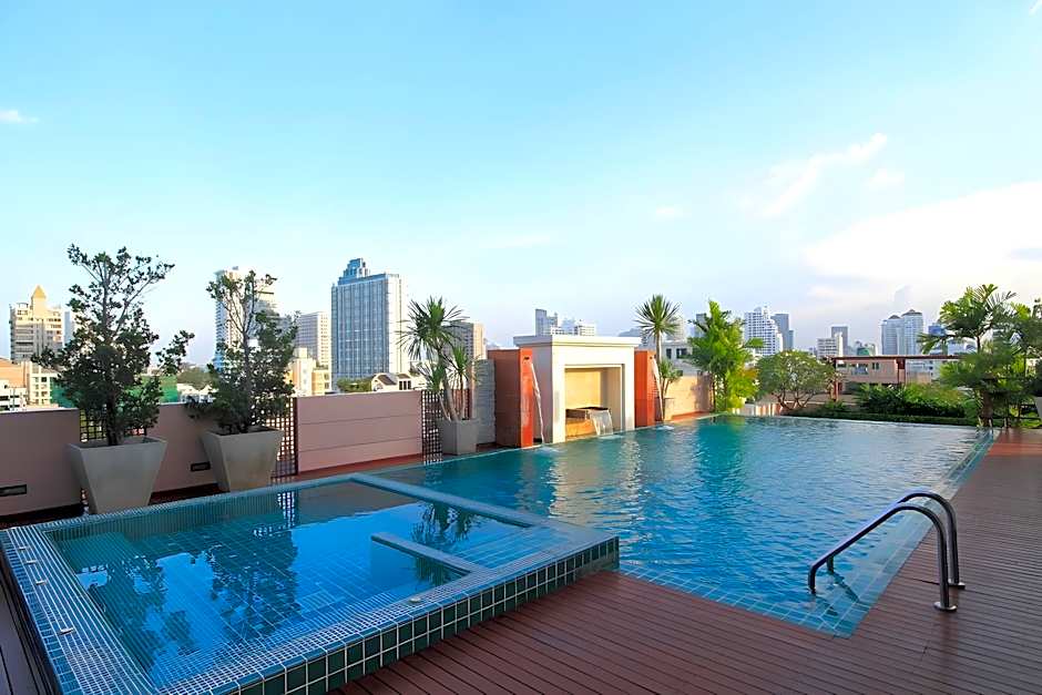 D Varee Montara Thonglor 25