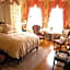 Alexander Mansion  Bed and Breakfast
