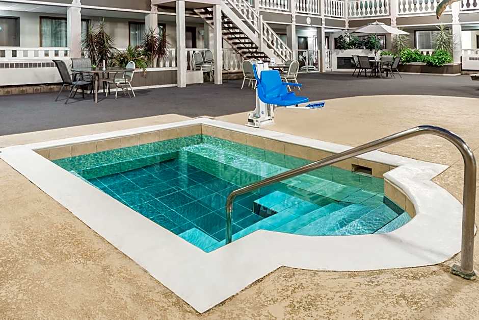 AmericInn by Wyndham Janesville