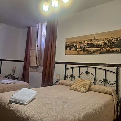 Triple Room with Private Bathroom