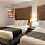 Colonial Motel