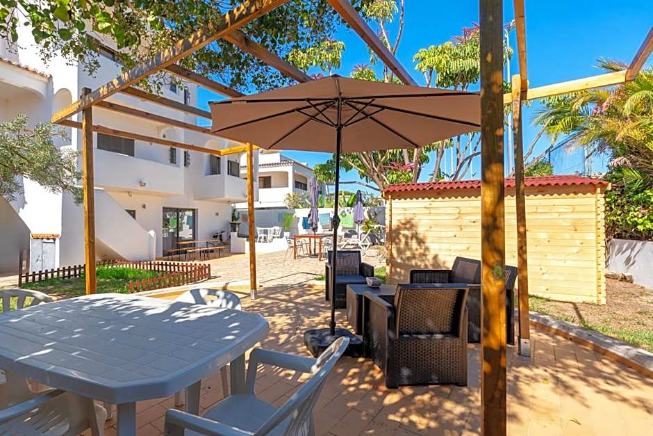 Blife Sun Hostel & Rooms