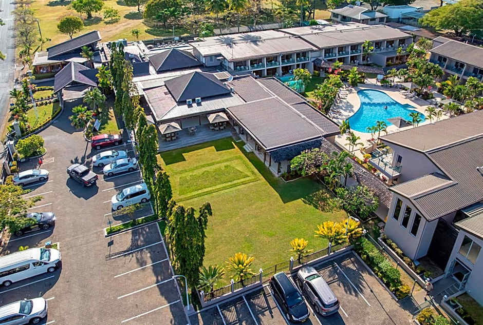 Tanoa Waterfront Hotel