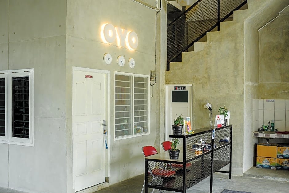 OYO 183 The Pipe House