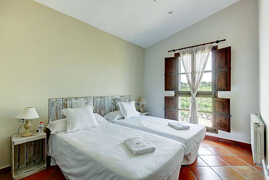 Masia Can Canyes & Spa