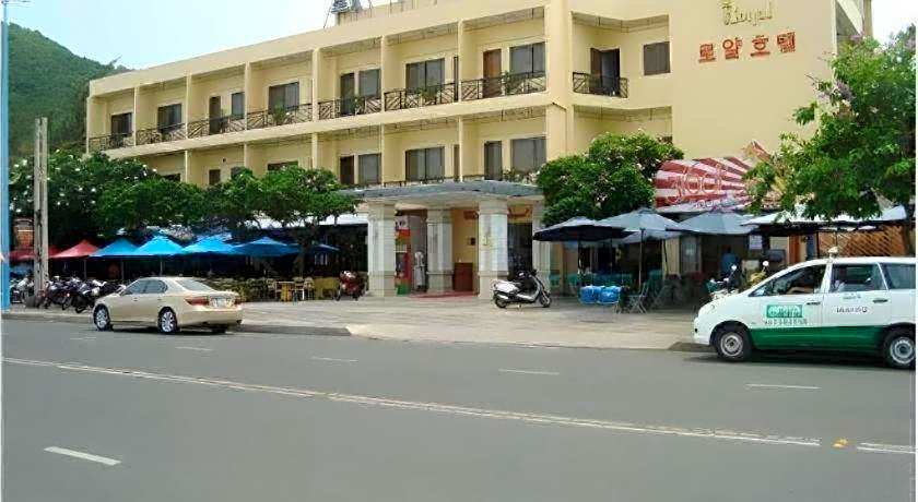 Royal Hotel
