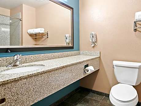 Queen Suite with Two Queen Beds - Disability Access - Non-smoking