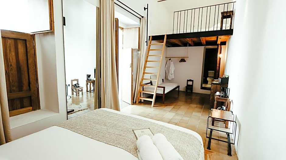 Hotel Sin Nombre