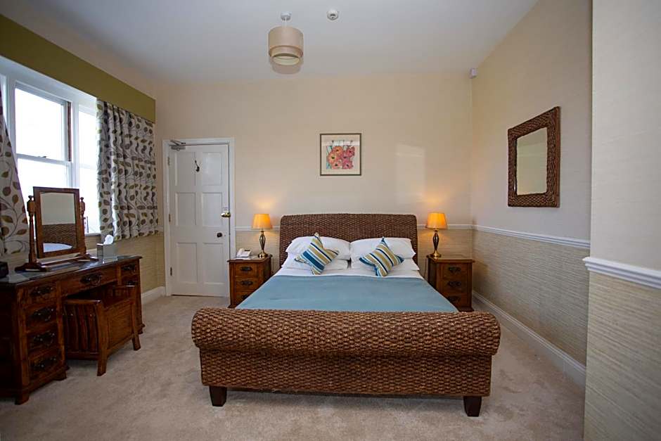 Sea Marge Hotel