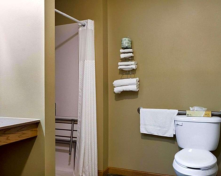 Econo Lodge Jamestown