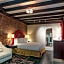 Dauphine Orleans Hotel