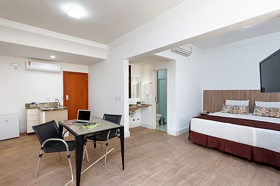 Slaviero Essential La Residence Vitoria