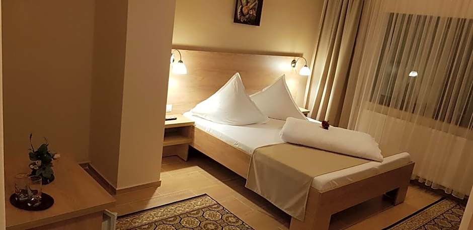 Complex Turistic Caprioara