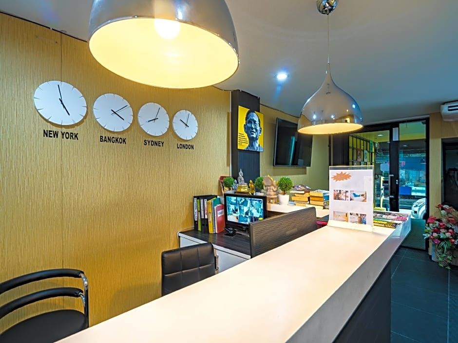 Matchbox Bangkok Hostel