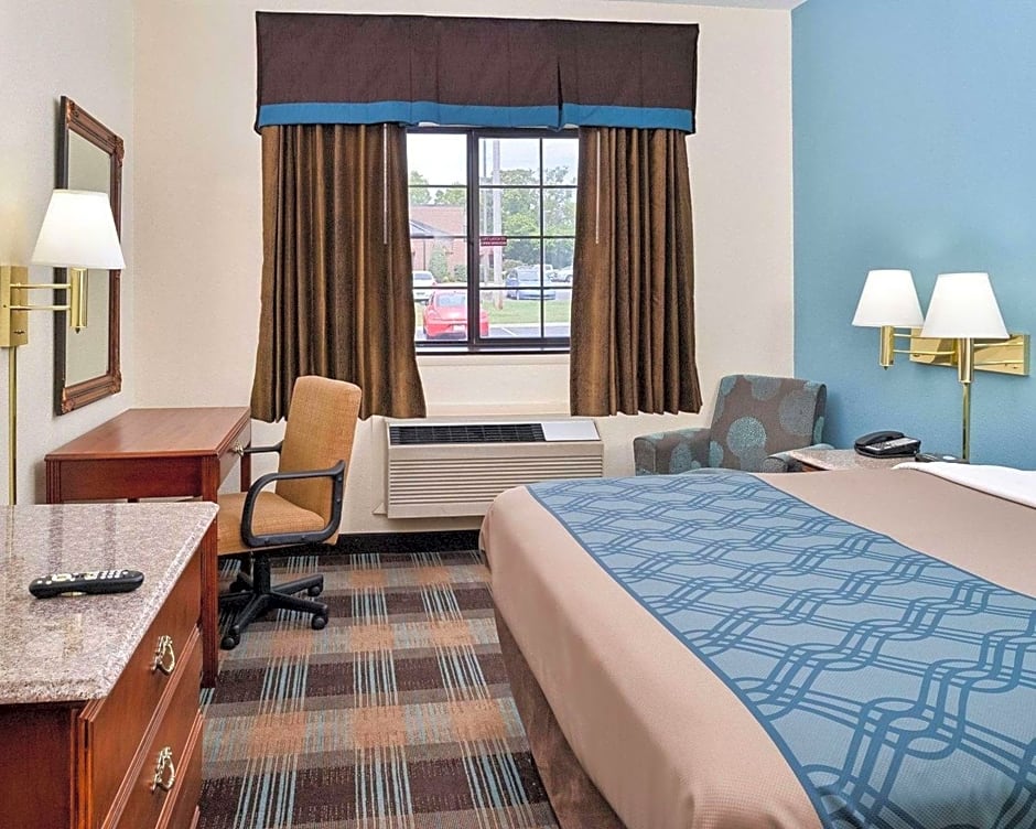 Econo Lodge Inn & Suites Shelbyville