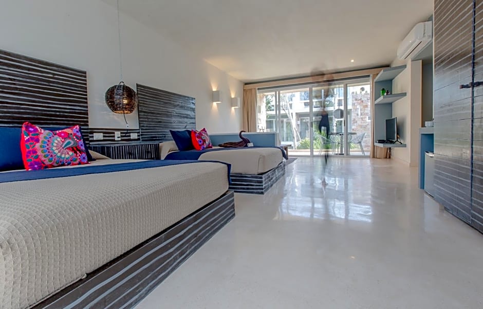 Alma De Flores Private Pools Suites