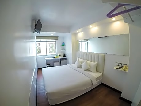 Clover City Center Hotel