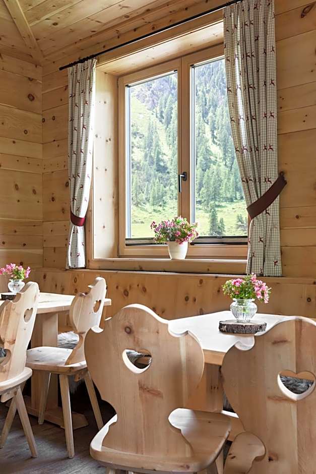 Berggasthaus Höllensteinhütte