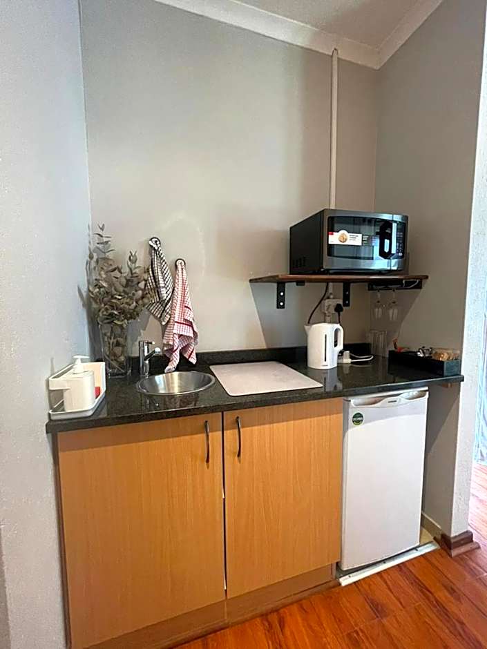 Khululeka Safaris Lodge