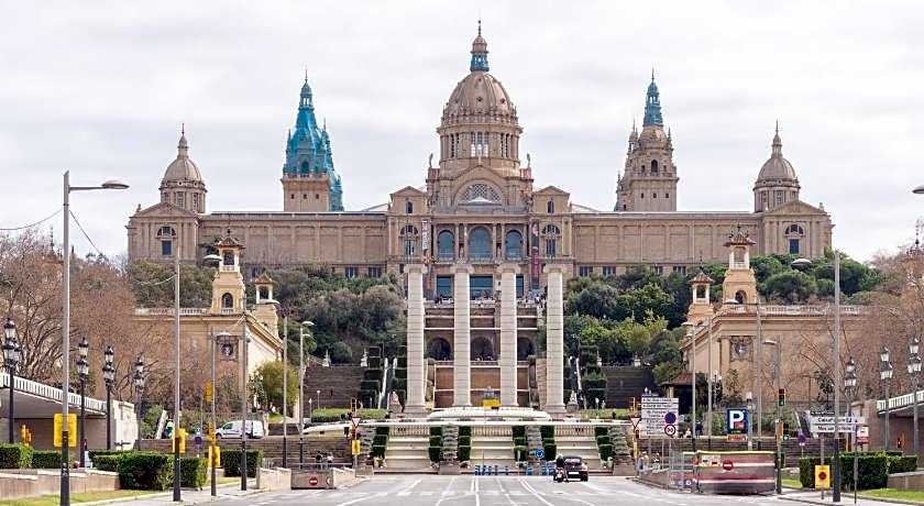 limehome Barcelona Rector Triadó