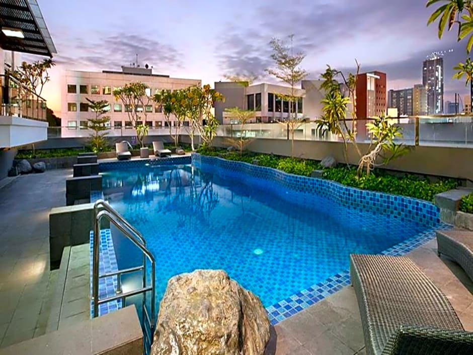 Crown Prince Hotel Surabaya Managed by Midtown Indonesia Hotels