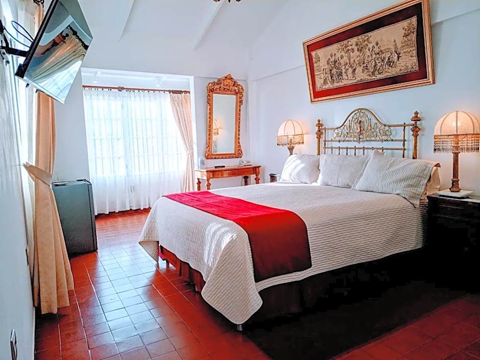 El Hotel de Su Merced