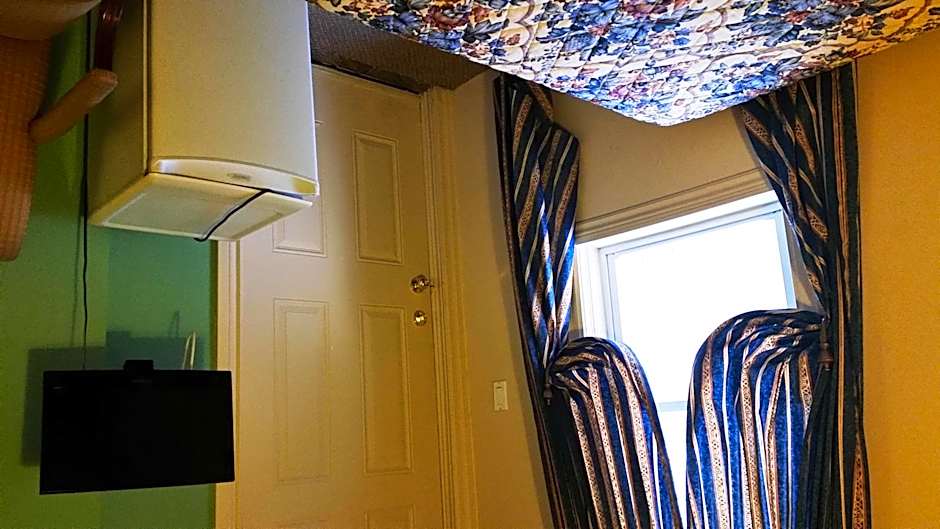 A Voyageur's Guest House