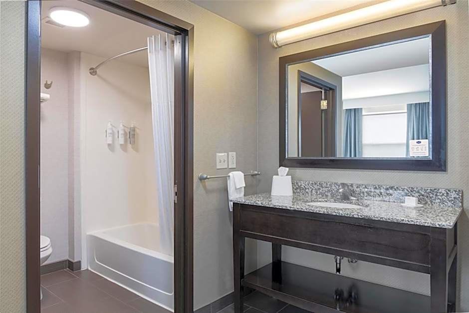 Hampton Inn By Hilton Lewiston/Auburn
