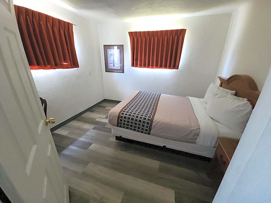 Photo 1 of 4 of 2 Bedroom Suite