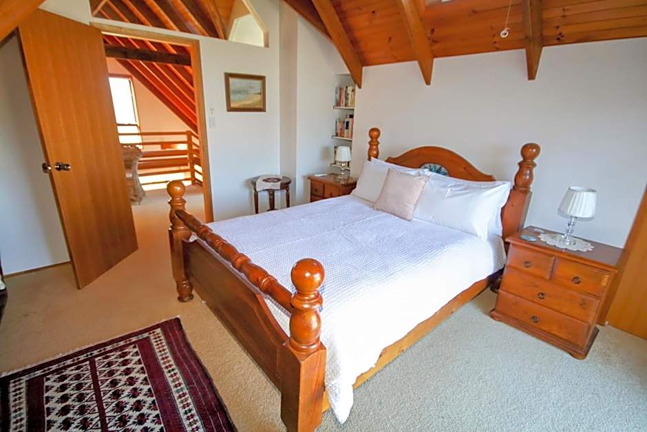 Clarendon Forest Retreat