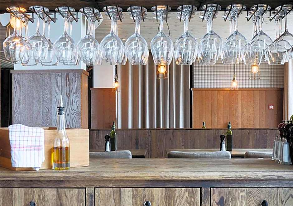 Langley Hôtel Tango