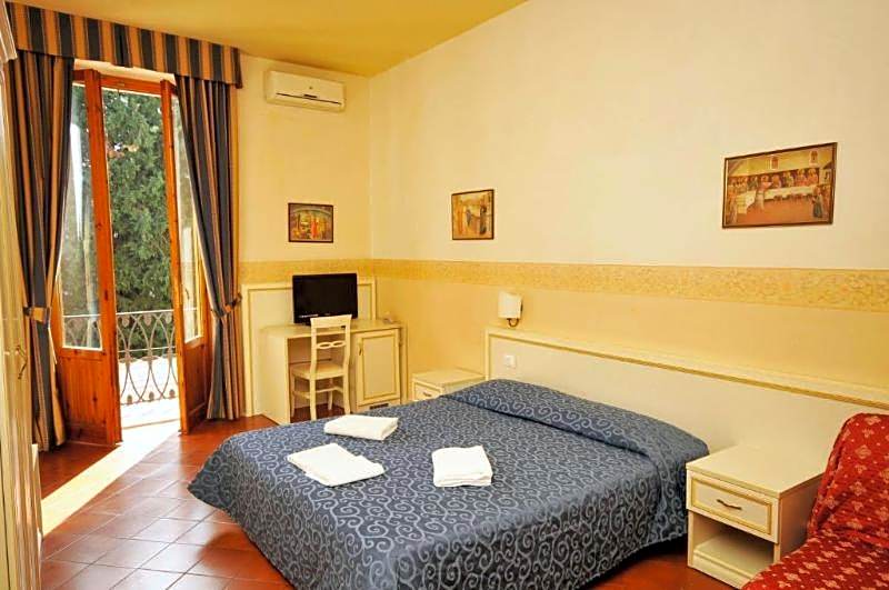 Hotel Azzi
