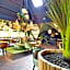 Hotel Be Guest Limoges Sud ex Black & Green