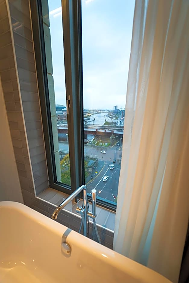 Clayton Hotel Glasgow City