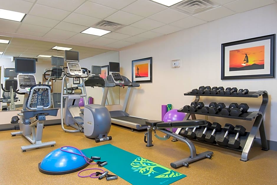 Holiday Inn Express Hotel & Suites Grand Rapids-North By IHG