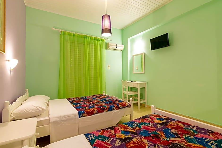 Ni-Mar Studios & Apartments