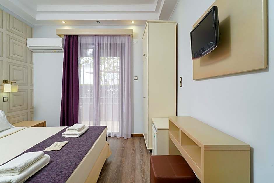 Kamelia & Semeli Hotel