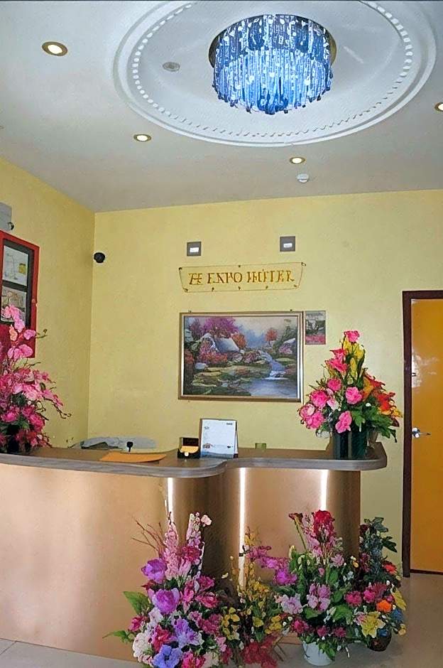 Expo Hotel