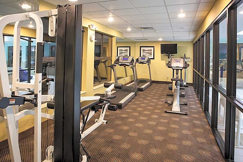 Holiday Inn Express Hotel & Suites Canton By IHG