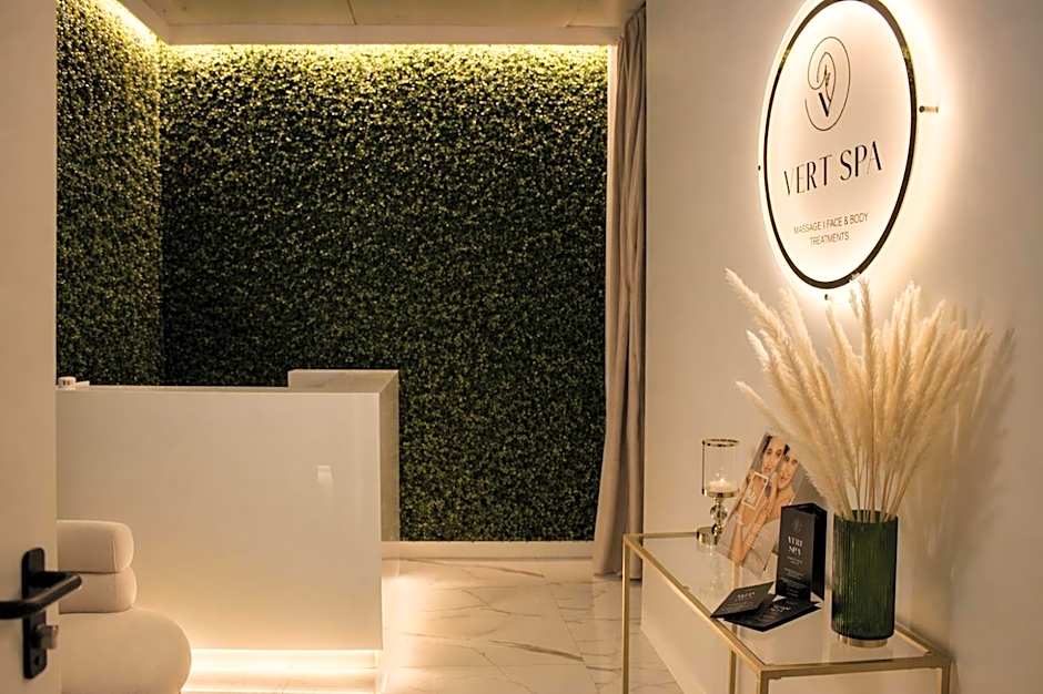 Hotel Lantier - Basen & Gabinet SPA