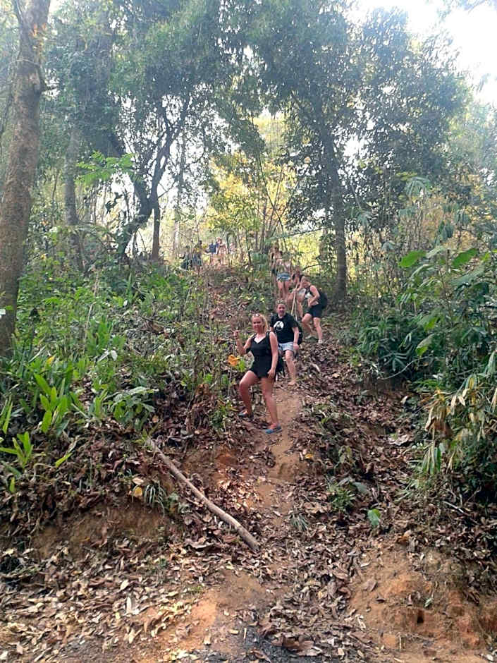 Hill Tribe Art House (Lahu & Akha Homestay)