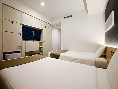 Room Selected at Check-In 3 Adults
