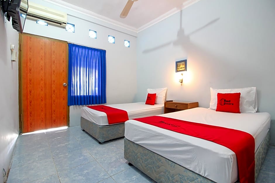 RedDoorz Syariah @ Jalan Menteri Supeno