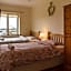 Aran Walkers Lodge