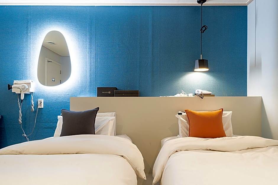 Uiwang Hotel Nine