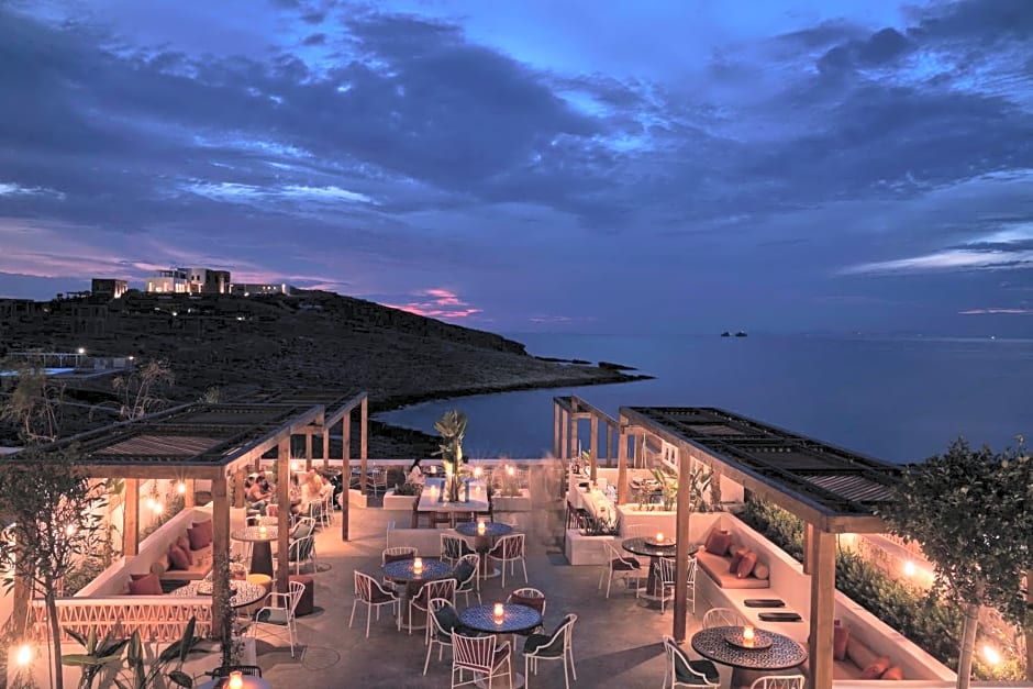 Minois Sugarcube Suites