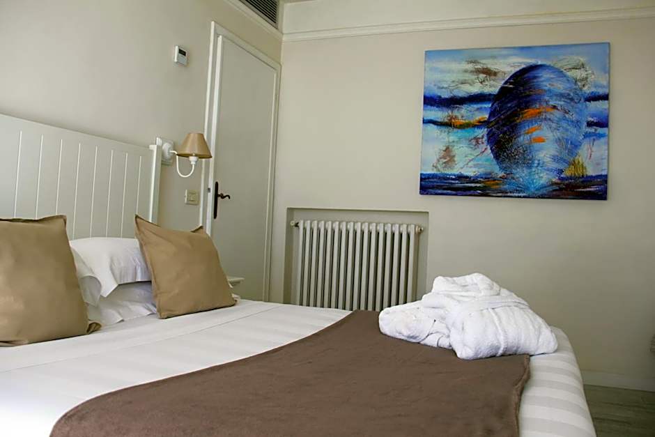Hotel Bijou